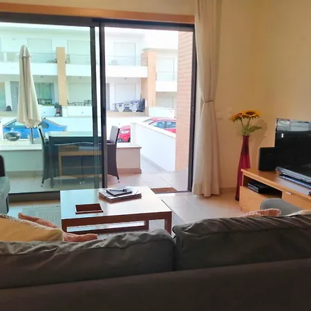 Stylish Townhouse * 阿尔布费拉